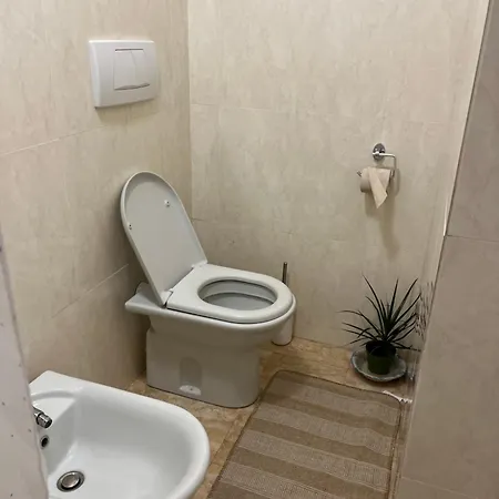 Spazioso In Centro Apartment